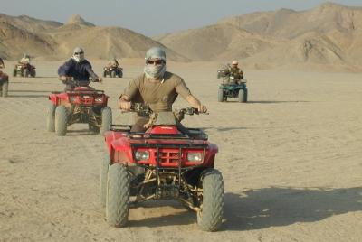 Safari de 3 horas en quad en quad y puesta de sol - Sharm El Sheikh Safari de 3 horas en quad en quad y puesta de sol - Sharm El Sheikh