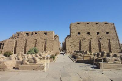 Luxor 2 Días Tour Privado Cisjordania y Este