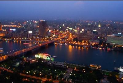 Explora el Cairo en un tour nocturno