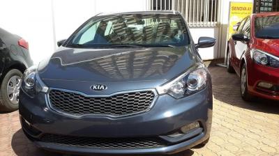 un traslado privado desde el aeropuerto de El Cairo al hotel Cair