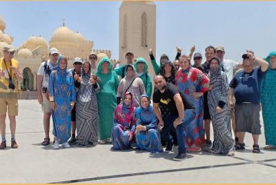 City tour privado con cena y espectáculo oriental.