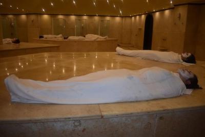 Cleopatra Bath VIP (sauna de vapor y jacuzzi y masaje) con trasla