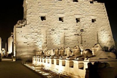 Espectáculo de luz y sonido Luxor