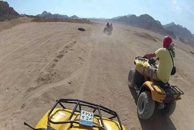 Sunrise Quad Bike y Desert Safari Adventure con traslados Sunrise Quad Bike y Desert Safari Adventure con traslados