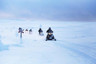 Aventura en motos de nieve en Levi Aventura en motos de nieve en Levi