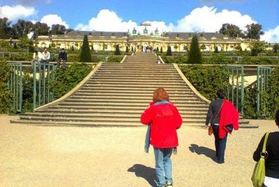 Excursión de un día en bicicleta por los Palacios de Potsdam y los jardines de Berlín Excursión de un día en bicicleta por los Palacios de Potsdam y los jardines de Berlín