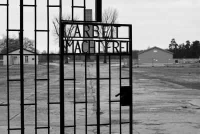 Recorrido privado de 6 horas por Berlín al Memorial del campo de concentración de Sachsenhausen Recorrido privado de 6 horas por Berlín al Memorial del campo de concentración de Sachsenhausen