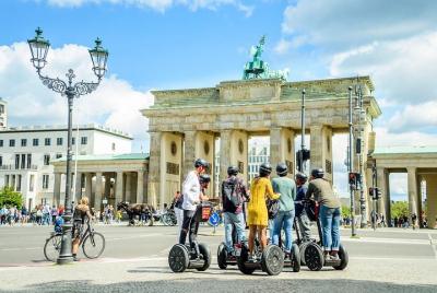 Tour privado en Segway VIP desde el búnker de Hitler Tour privado en Segway VIP desde el búnker de Hitler