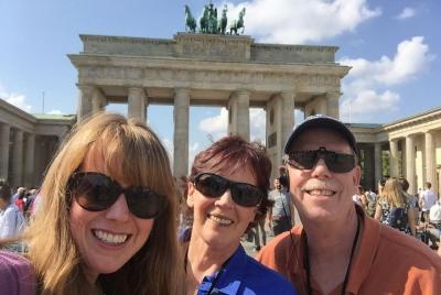 Berlín Este: Ciudad de las Sombras - Tour de 3 horas para grupos  Berlín Este: Ciudad de las Sombras - Tour de 3 horas para grupos