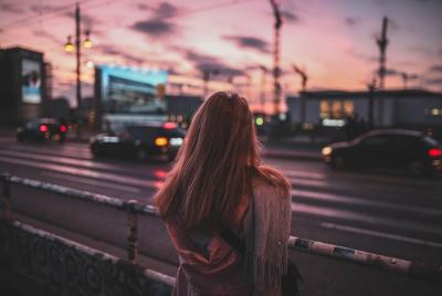 Descubra la vida nocturna amigable LGBT de Berlín con un local Descubra la vida nocturna amigable LGBT de Berlín con un local