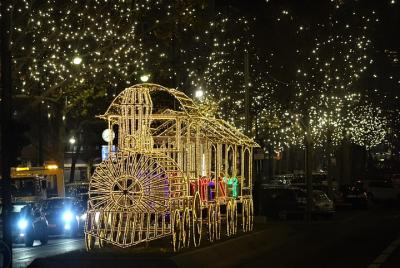 Recorrido turístico por las luces navideñas de Berlín con vino caliente y pan de jengibre Recorrido turístico por las luces navideñas de Berlín con vino caliente y pan de jengibre