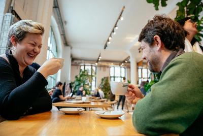 Las 10 degustaciones de Berlín con lugareños: tour gastronómico privado de Kreuzberg Las 10 degustaciones de Berlín con lugareños: tour gastronómico privado de Kreuzberg