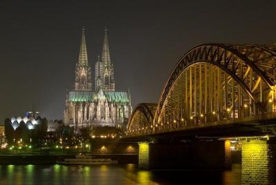 GAILY TOUR en COLONIA - Gay & Lesbian Tour