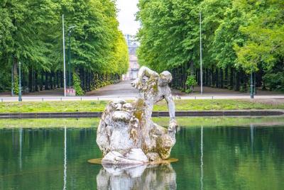 Tour de arte y cultura de Dusseldorf con un guía local Tour de arte y cultura de Dusseldorf con un guía local