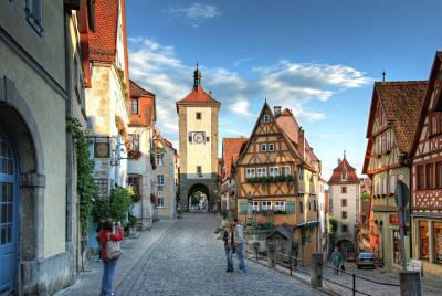 Excursión de un día a la Ruta Romántica desde Frankfurt (Main) a Rothenburg / Tauber (SÁBADO)  Excursión de un día a la Ruta Romántica desde Frankfurt (Main) a Rothenburg / Tauber (SÁBADO)