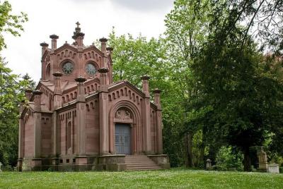Cementerio de Frankfurt - Entierro y cultura de la tumba en Alemania Cementerio de Frankfurt - Entierro y cultura de la tumba en Alemania