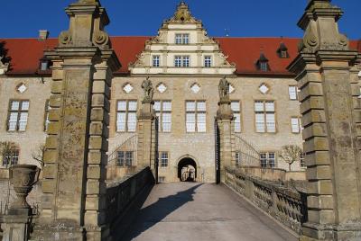 Billete de carretera romántico Frankfurt / Main a Weikersheim (SÁBADO) Billete de carretera romántico Frankfurt / Main a Weikersheim (SÁBADO)