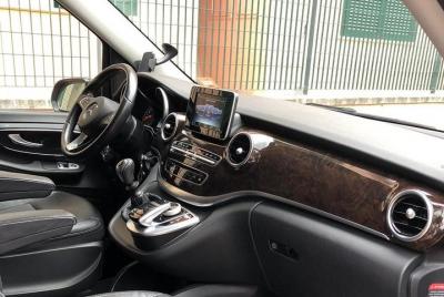 Aeropuerto de Frankfurt (FRA) a Frankfurt - Traslado privado de ida y vuelta en furgoneta Aeropuerto de Frankfurt (FRA) a Frankfurt - Traslado privado de ida y vuelta en furgoneta