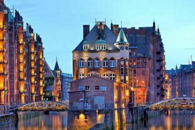 Tour nocturno de Hamburgo con un local: privado y 100% personalizado ★★★★★ Tour nocturno de Hamburgo con un local: privado y 100% personalizado ★★★★★