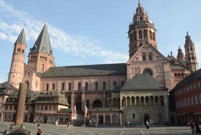 Tour privado guiado a pie de 2 horas: catedral y casco antiguo de Mainz Tour privado guiado a pie de 2 horas: catedral y casco antiguo de Mainz