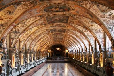 Concierto en la capilla de la corte con visita al museo