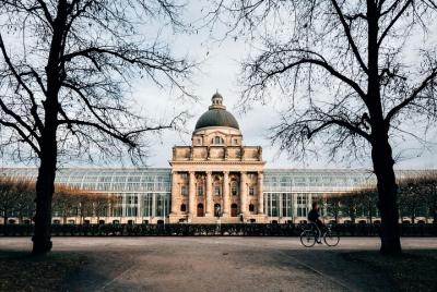 Paseo de descubrimiento autoguiado en Múnich: historia y cerveza