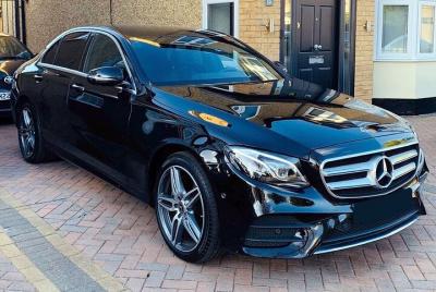 Traslado del aeropuerto de Múnich: de la ciudad de Múnich al aeropuerto MUC de Múnich en coche de negocios