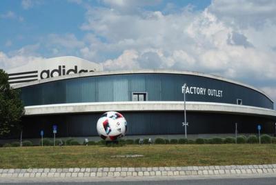 Nuremberg World War 2 y Puma y Adidas Factory Outlet Nuremberg World War 2 y Puma y Adidas Factory Outlet