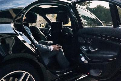 Traslado privado de salida: ciudad de Múnich al aeropuerto MUC de Múnich en automóvil de negocios