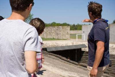 Excursión por la costa de Warnemuende: memorial privado de Sachsenhausen y recorrido por Berlín Excursión por la costa de Warnemuende: memorial privado de Sachsenhausen y recorrido por Berlín