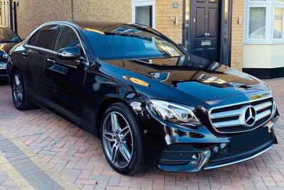 Traslado privado: aeropuerto de Brandenburgo BER a la ciudad de Berlín en coche de negocios Traslado privado: aeropuerto de Brandenburgo BER a la ciudad de Berlín en coche de negocios