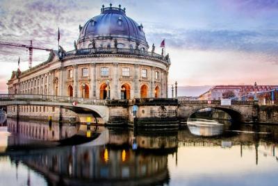Traslados privados desde Berlín desde el aeropuerto de Berlín SXF a la ciudad de Berlín Traslados privados desde Berlín desde el aeropuerto de Berlín SXF a la ciudad de Berlín