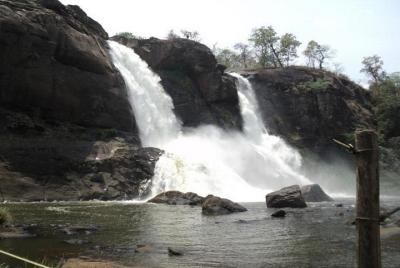 Athirapilly y Vazhachal Falls de Kochi