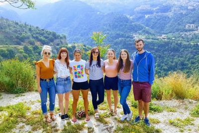 Tour en grupos pequeños a Jeita Grotto y Byblos con almuerzo incluido Tour en grupos pequeños a Jeita Grotto y Byblos con almuerzo incluido
