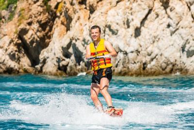 Lección privada de Mykonos Wakeboard