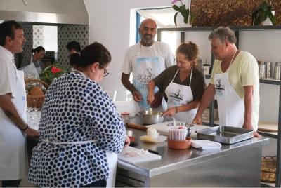 Clase de cocina de Mykonos con especialidades locales
