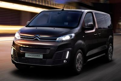 Puerto de Mykonos y aeropuerto al hotel traslado privado de llegada!