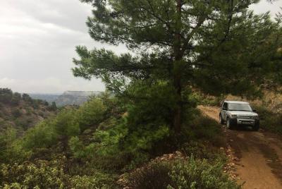 Uncharted Escapes: Land Rover Safari en la ruta norte de Rodas