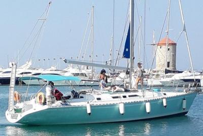 Crucero privado de día completo en Grecia con almuerzo