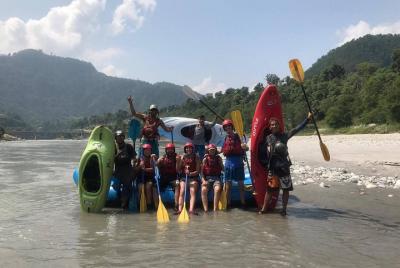 1 día de rafting en el río Trishuli