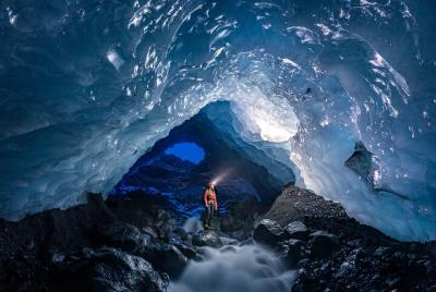 Visita a la cueva de hielo de Vatnajökull