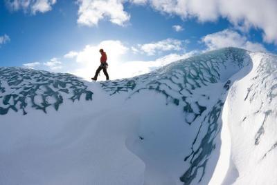Glaciar en grupos pequeños Senderismo e escalada en hielo en el glaciar Sólheimajokull
