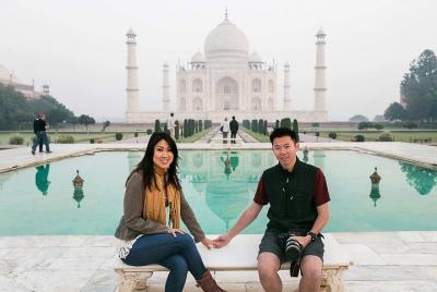 Tour privado: Taj Mahal Sunrise Tour desde Agra