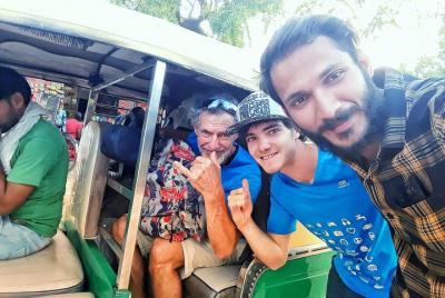 Taj Mahal y Agra Fort Excursión privada de un día completo al amanecer en Tuk-Tuk