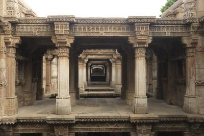 Ahmedabad a Adalaj y Rani ki Vav Stepwell Tour Ahmedabad a Adalaj y Rani ki Vav Stepwell Tour