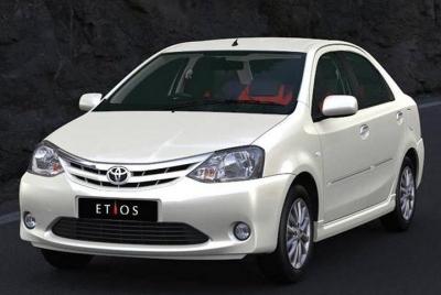 Traslado Agra a Delhi en coche privado con aire acondicionado