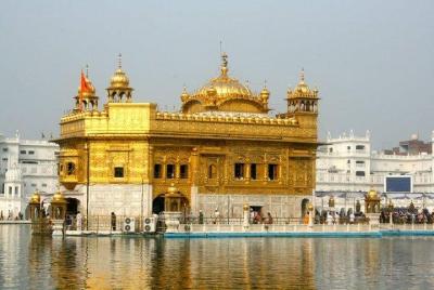 Tour privado: Templo Dorado y frontera de Wagah con almuerzo en Punjabi Tour privado: Templo Dorado y frontera de Wagah con almuerzo en Punjabi