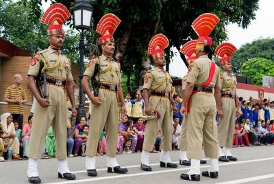 Servicio de taxi de la ceremonia fronteriza de Wagah