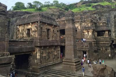 Aurangabad, Ellora, Templo Grishneshwar y Daulatabad Fort Sightseeing Aurangabad, Ellora, Templo Grishneshwar y Daulatabad Fort Sightseeing