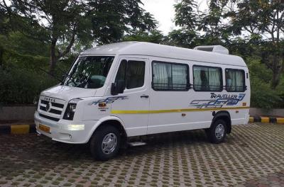 Tour privado: 2 días Ajanta, cuevas de Ellora y Mini Taj Mahal con minibús. Tour privado: 2 días Ajanta, cuevas de Ellora y Mini Taj Mahal con minibús.